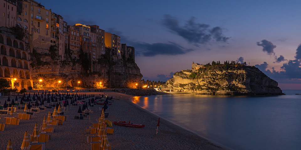 Tropea (190 kms)