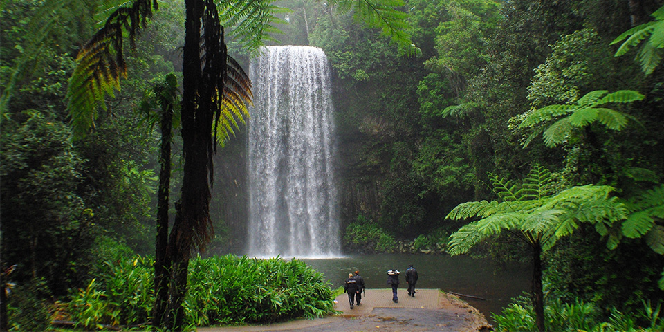 Cairns (180 km)