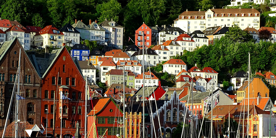 Bergen (210 kms)